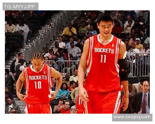 罗德曼与姚明的篮球传奇对决与友谊的深度解析