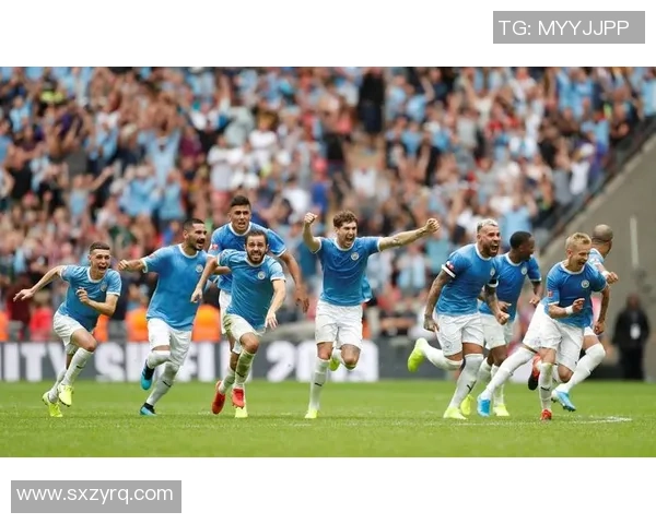 友谊赛精彩回顾：里昂逆转曼城引发全场热烈反响