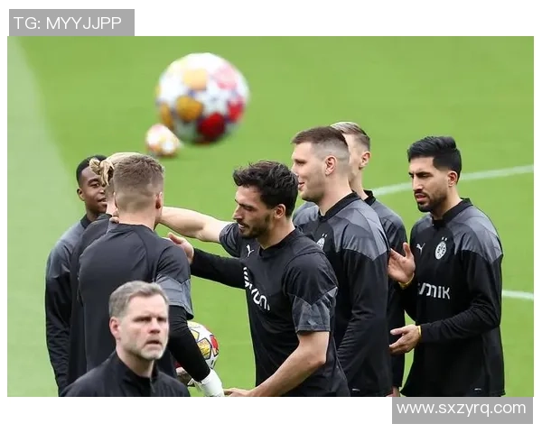 欧冠激战：多特蒙德5-0大胜里昂点球大战引发全场狂欢与转会传闻