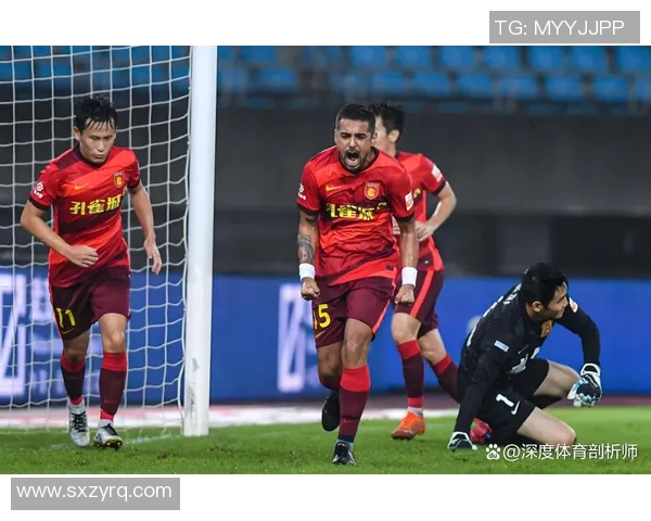 中超激战：多特蒙德与尤文图斯战平点球大战引发全场热议