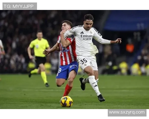 德甲激战：多特蒙德逆转马竞帽子戏法引发争议判罚全场沸腾