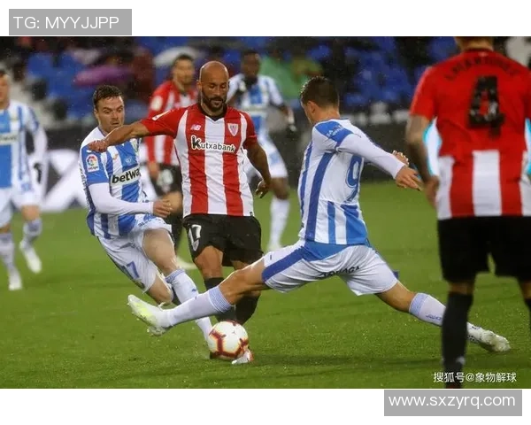 德甲焦点战波尔图与曼联战平帽子戏法瞬间点燃全场激情 德甲焦点战波尔图与曼联战平帽子戏法瞬间点燃全场激情