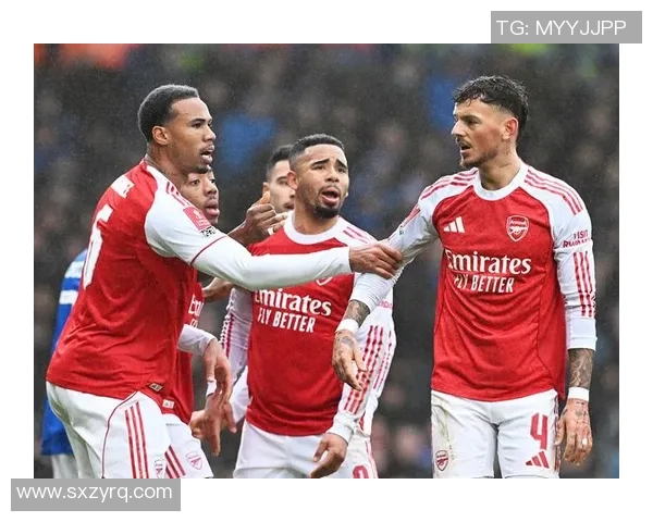 欧联杯精彩对决里昂大胜阿森纳帽子戏法引发全场狂欢战术解析