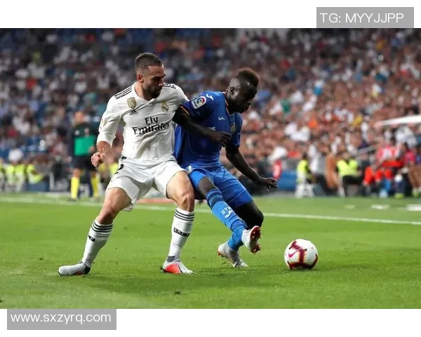 西甲焦点战平：拜仁与皇马激战成和引发全场热议