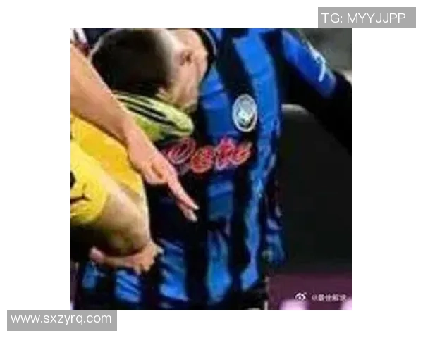 欧冠激战：多特蒙德狂胜里昂帽子戏法引发争议判罚热议